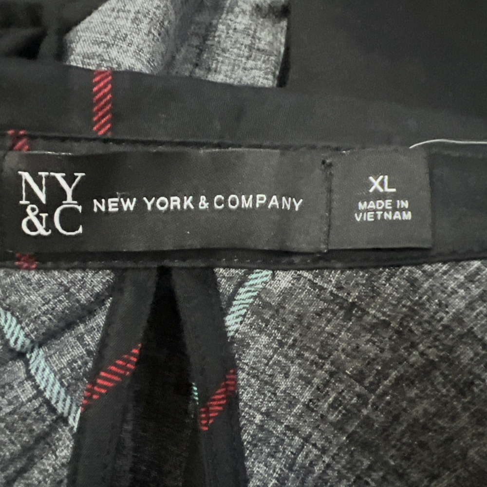New York and Company Women’s Button Up Shirt XL Black 3/4 Sleeve Open Back - Picture 10 of 11
